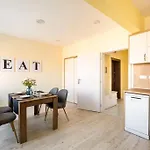 New Central Located Peaceful 1Bdr Self Check-In