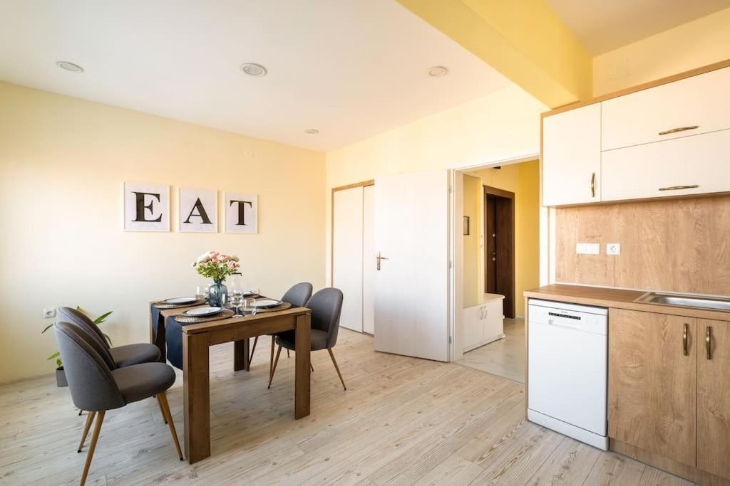 New Located Peaceful 1bdr Self Check-in Apartament *